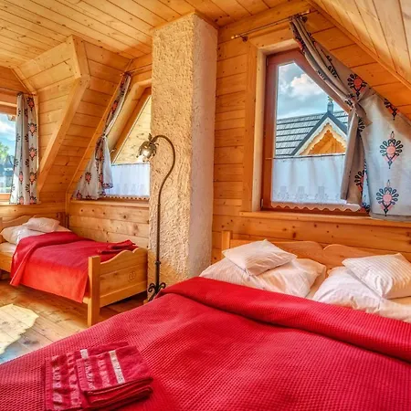 Ze Hej Z Sauna Lub Kominkiem * زاكوباني