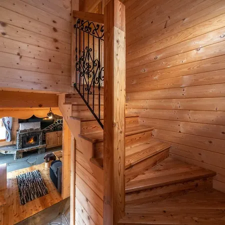 Ze Hej Z Sauna Lub Kominkiem * زاكوباني